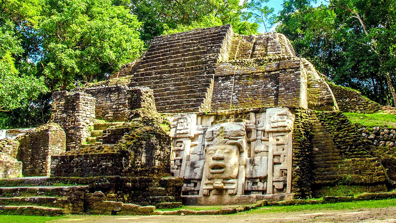 Lamanai Maya Ruins and River Safari from San Pedro Belize tour photo